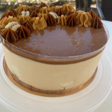 עוגת ריבת חלב אלפחורס